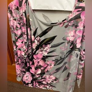 Bob Mackie long sleeve jersey. XL.( wearable art)
Worn once.